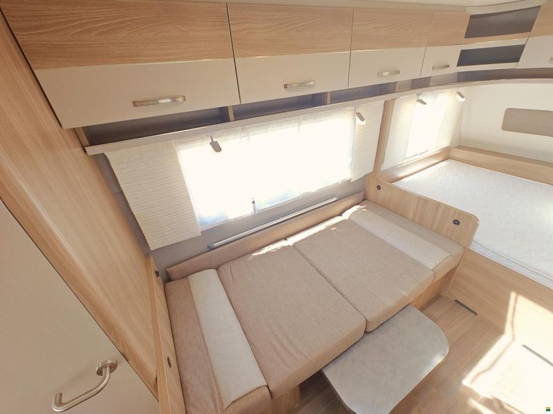 Bürstner Premio 495 TK - Stockbett