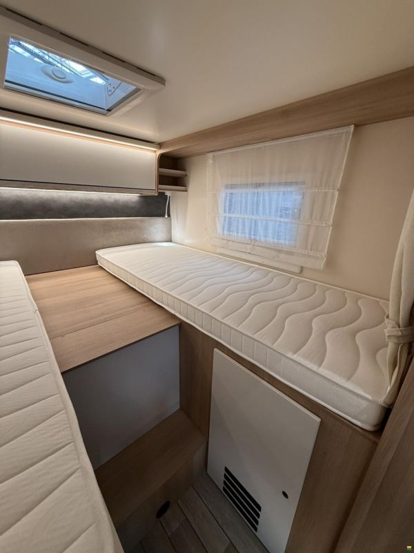 Forster-Reisemobile Teilintegriert FT 699 EB