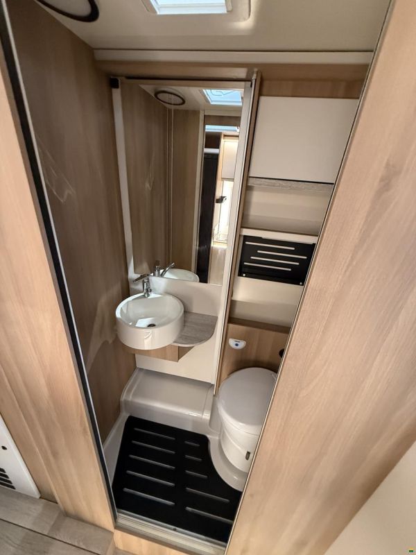 Forster-Reisemobile Teilintegriert FT 699 EB