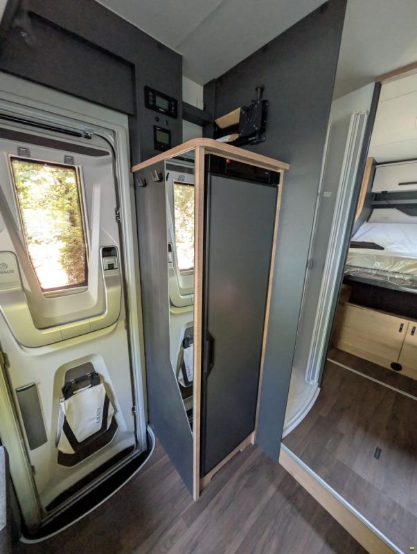 Knaus L!VE Wave 700 DX Platinum Selection