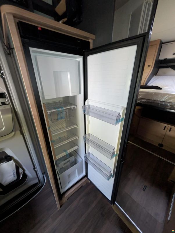 Knaus L!VE Wave 700 DX Platinum Selection