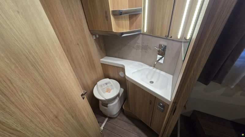 Knaus SKY TI 700