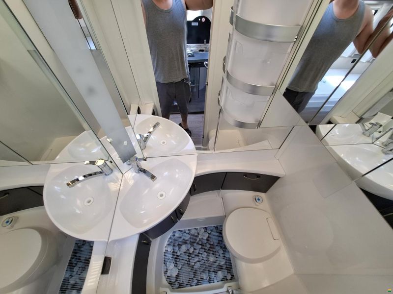 Hobby DeLuxe 460LU