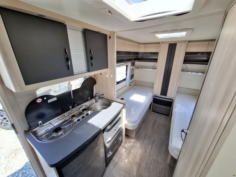 Hobby DeLuxe 460LU