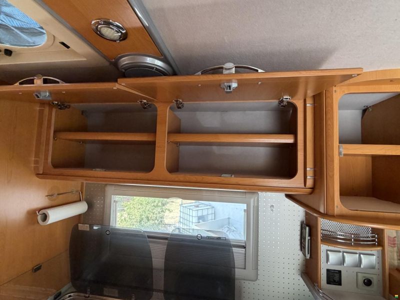 Phoenix Liner 8300 L