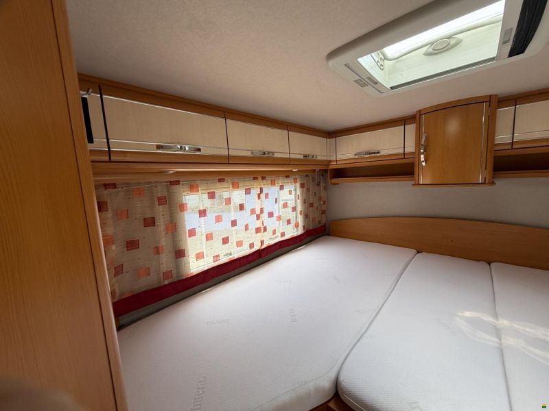 Phoenix Liner 8300 L