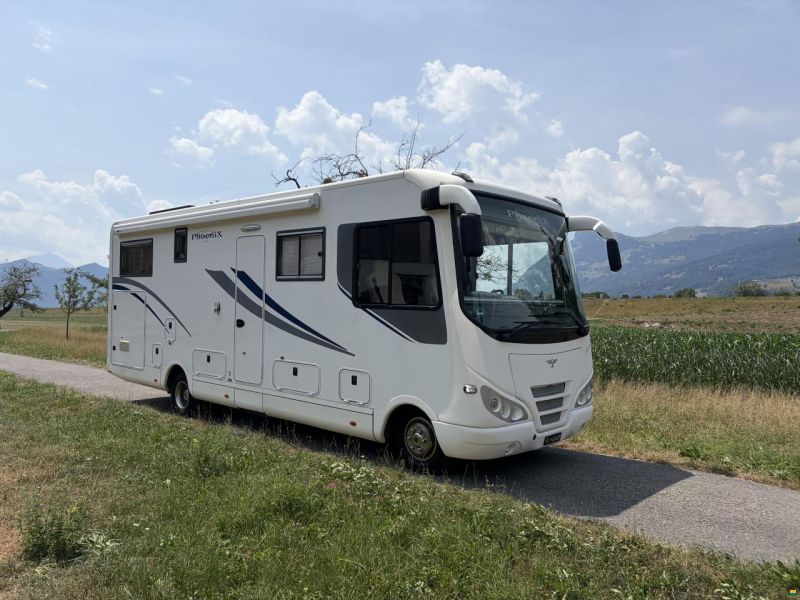 Phoenix Liner 8300 L