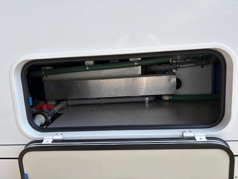 Phoenix Liner 8300 L