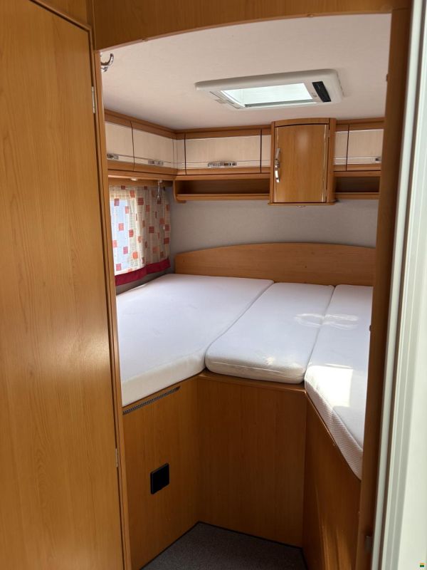 Phoenix Liner 8300 L