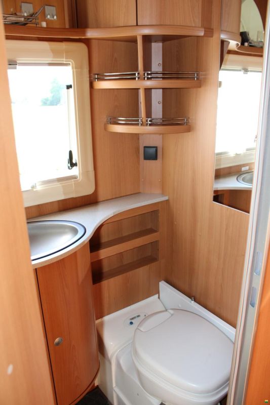 Dethleffs Globetrotter XXL A9000