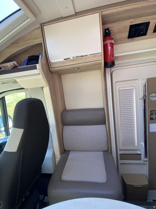 Eura Mobil Profila T 695 HB