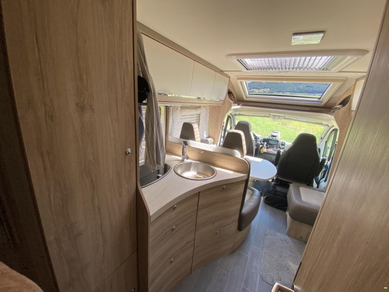 Eura Mobil Profila T 695 HB