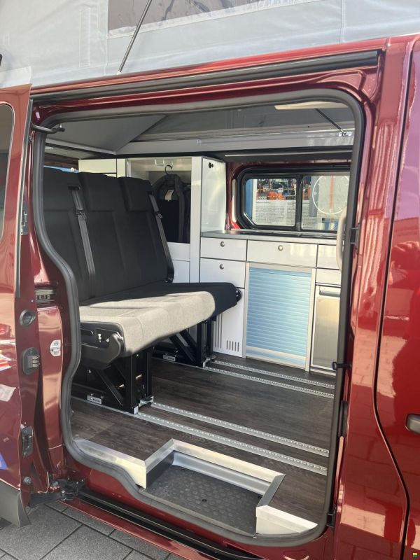Nissan Camperbusbau