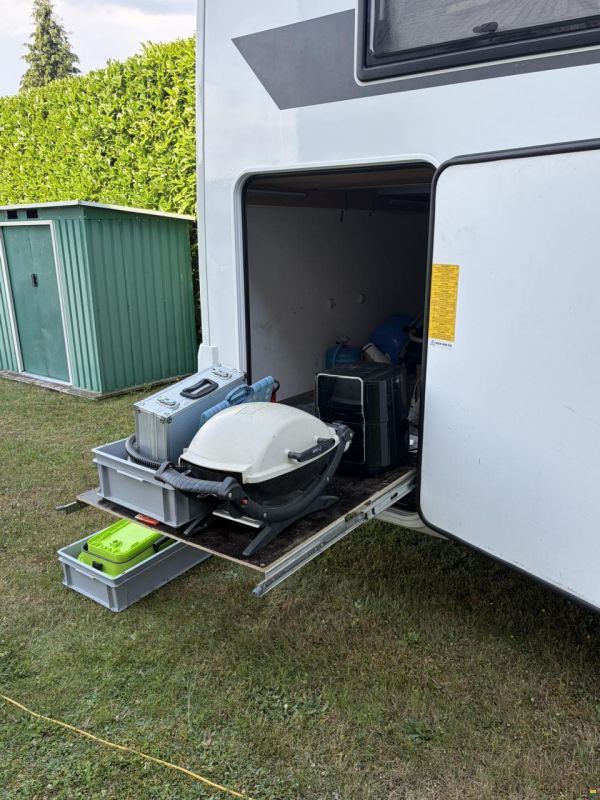 Adria Matrix Plus 650 DL aufgelastet