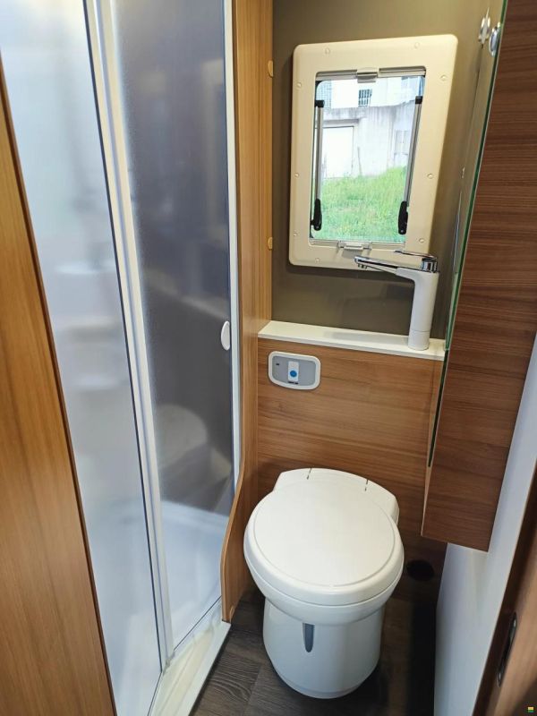 Adria CORAL XL 600 DP