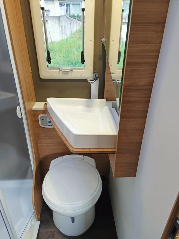 Adria CORAL XL 600 DP