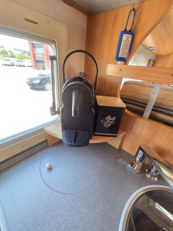 Adria Adriatik S 660 SP Coral Silver