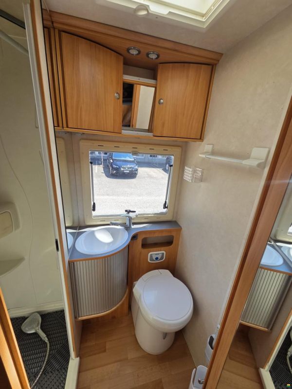Adria Adriatik S 660 SP Coral Silver