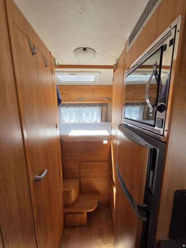 Adria Adriatik S 660 SP Coral Silver