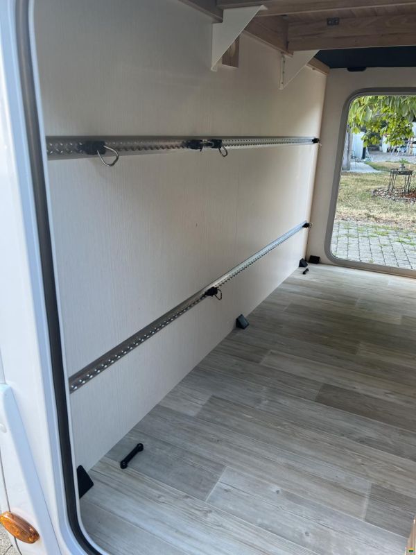 Pilote Pacific P696GJ Expression