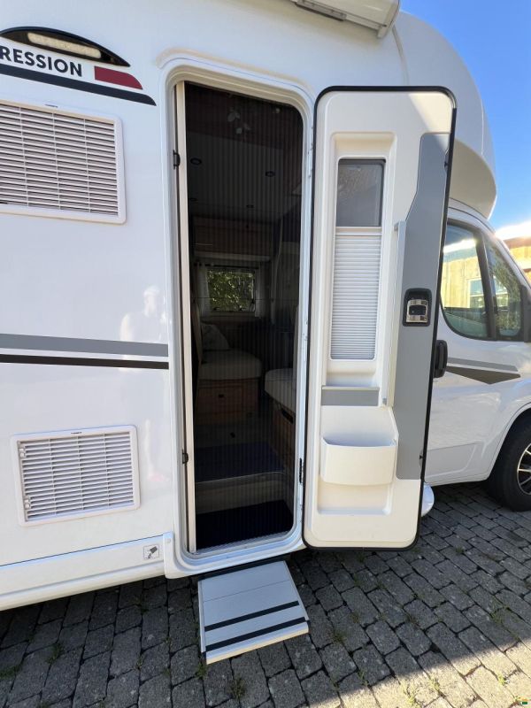 Pilote Pacific P696GJ Expression