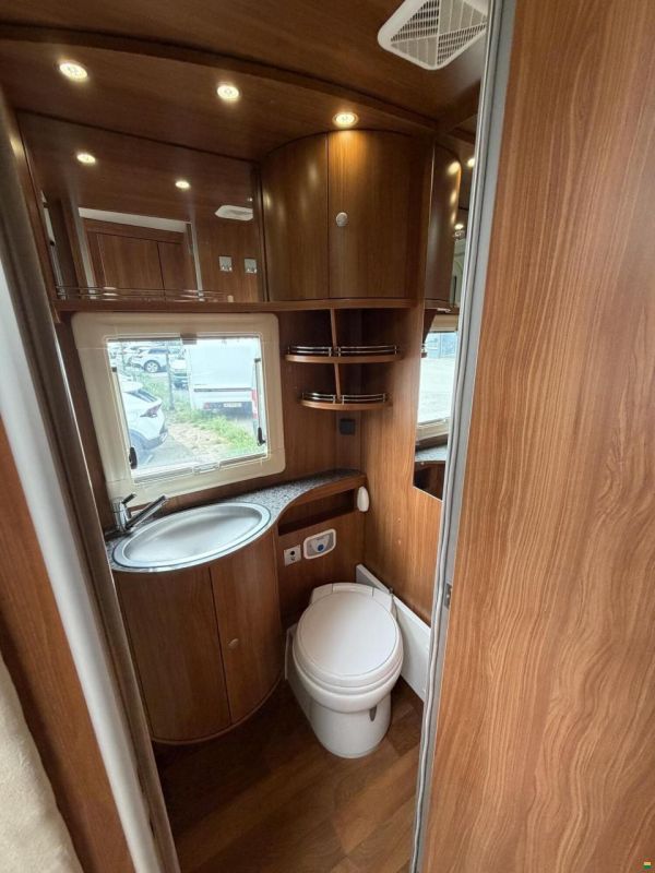 Dethleffs Globetrotter XXL A 9000-2