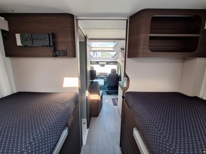 Adria Coral Supreme - MB 650 SL