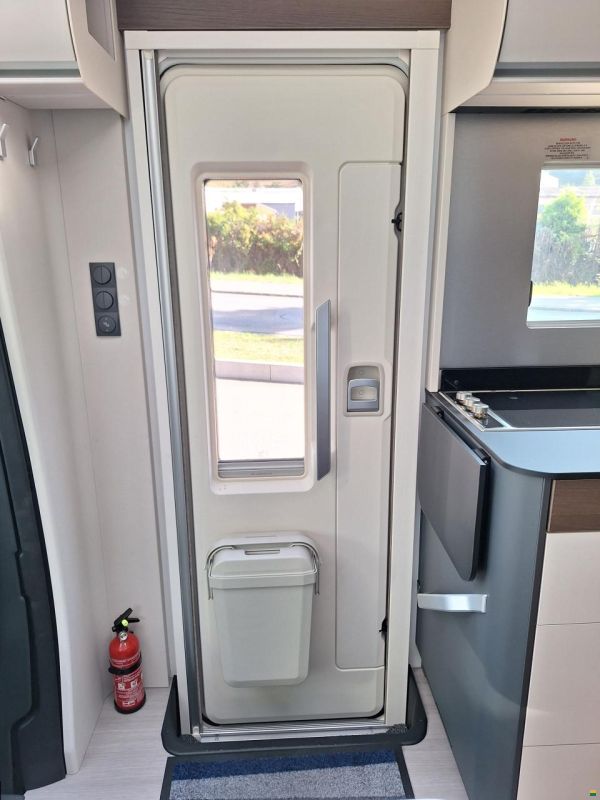 Adria Coral Supreme - MB 650 SL