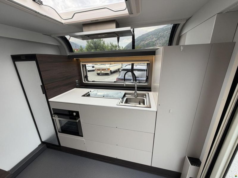 Adria Astella 904 HP
