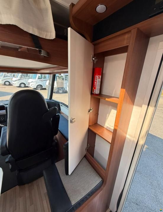 LMC Explorer Sportline I605