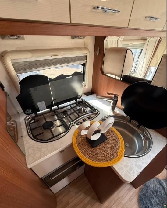 LMC Explorer Sportline I605
