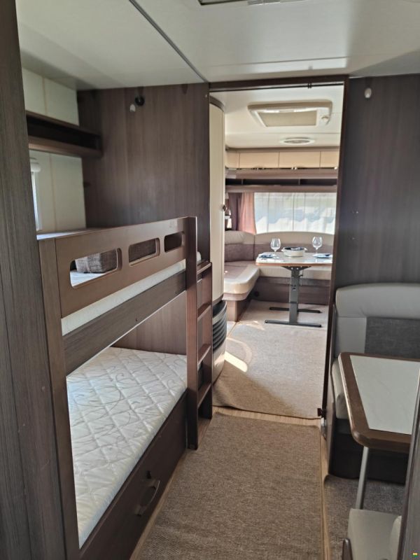 Hobby 720 UKFe Prestige