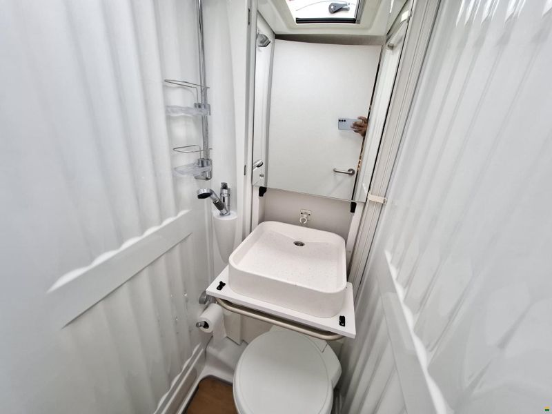 Hymer EXIS t474