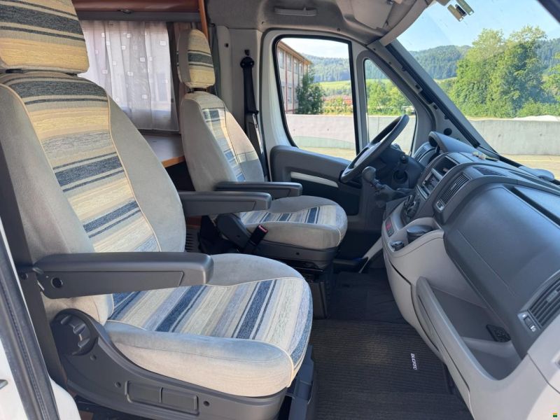 Adria Adriatik Coral S 660 SL