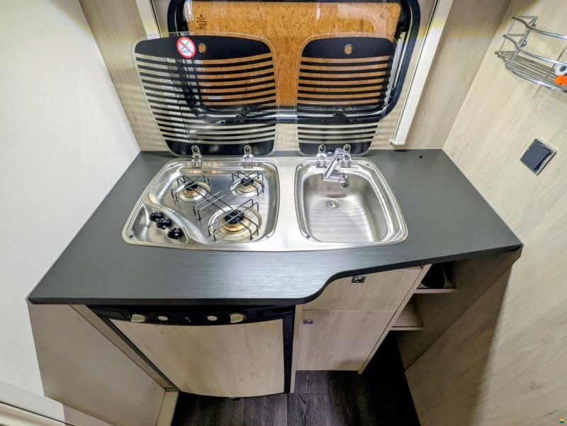 Caravelair Antares 400