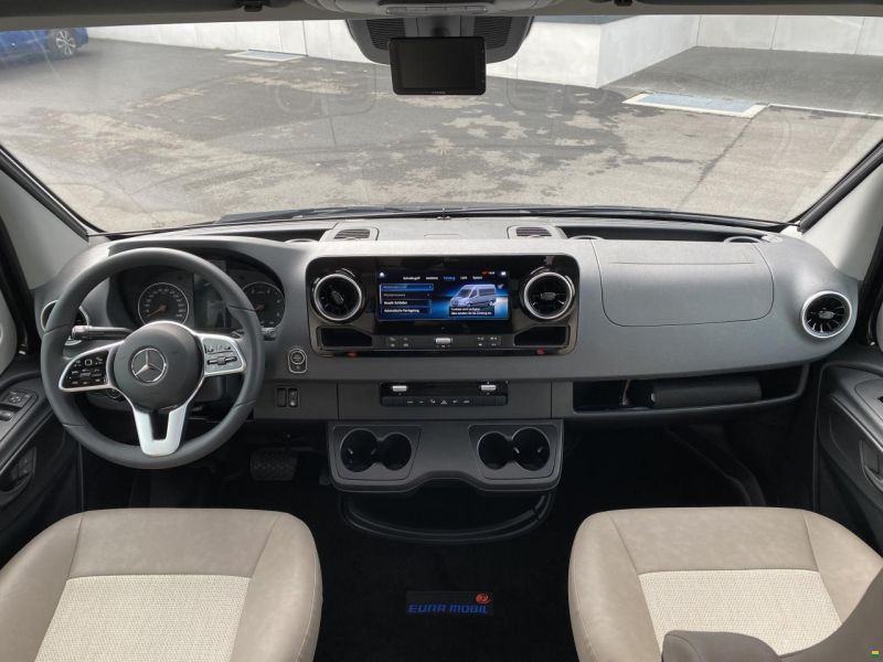 Eura Mobil Profila T 696 EB