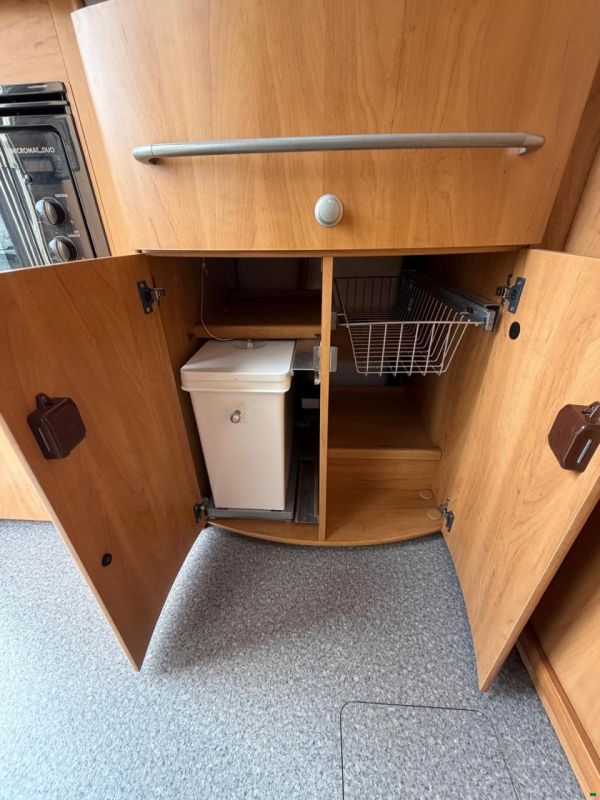 Fiat 2.8JTD 130PS ***HYMER B584 ***HUBBETT***