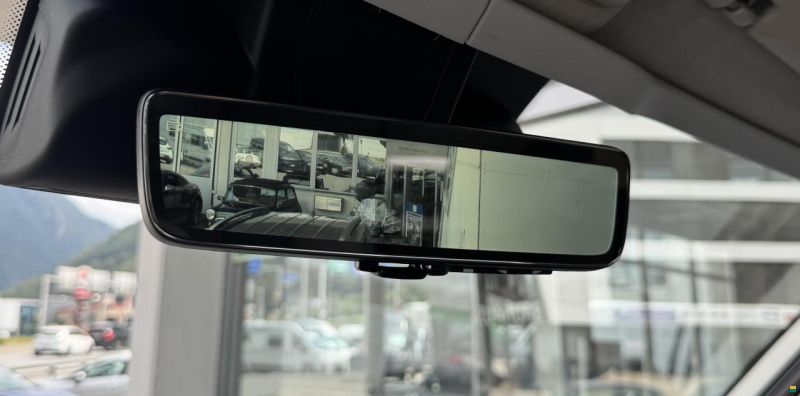 Pössl Trenta 640 Plus Automat 180 PS