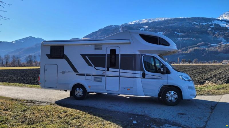 Adria Coral XL 670 SL