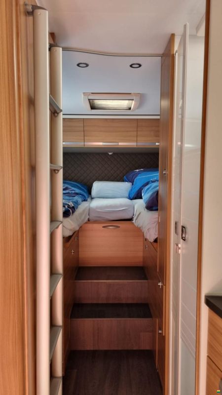 Adria Coral XL 670 SL