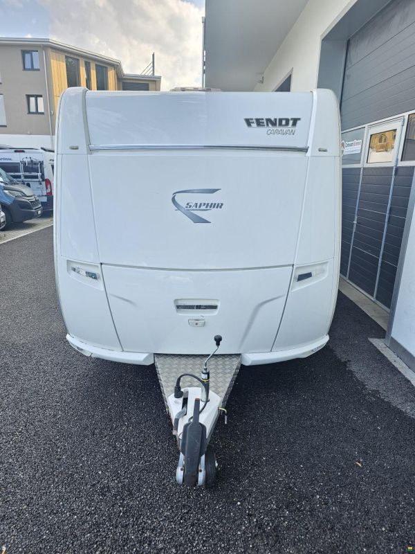 Fendt Saphir 465 TG mit Einzelbetten!