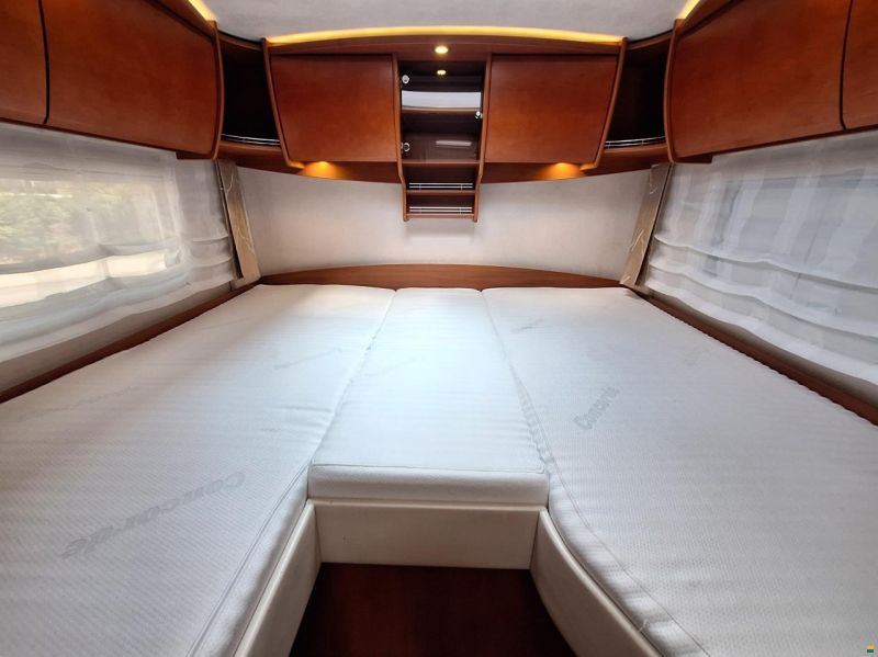 Concorde Carver 821 L