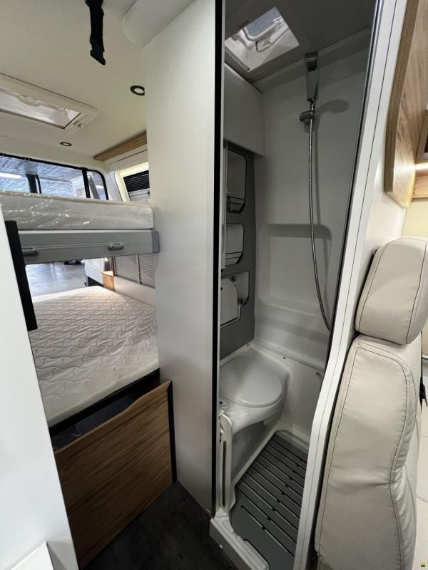 Pilote V633M
