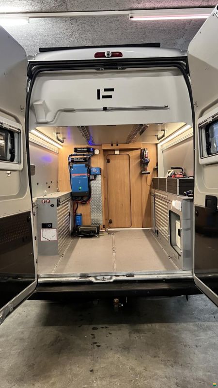 Weinsberg CaraBus 630 MEG OUTLAW