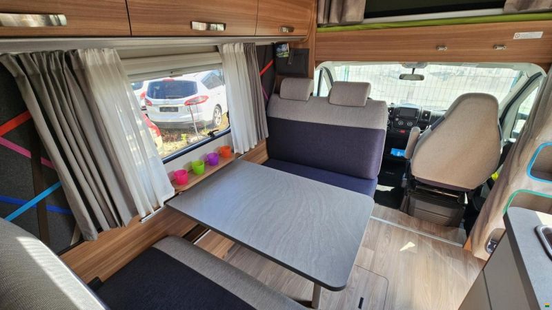 Weinsberg CaraHome 700 DG