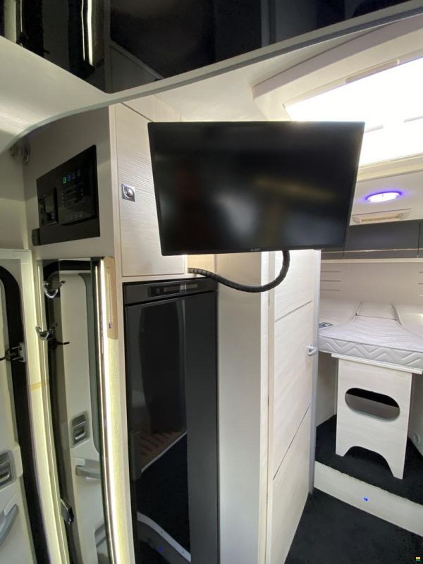 Challenger Graphite 337GA Premium Ford 170 Automat