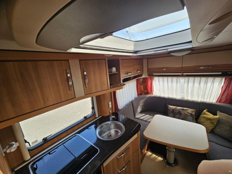 Hymer Nova 530