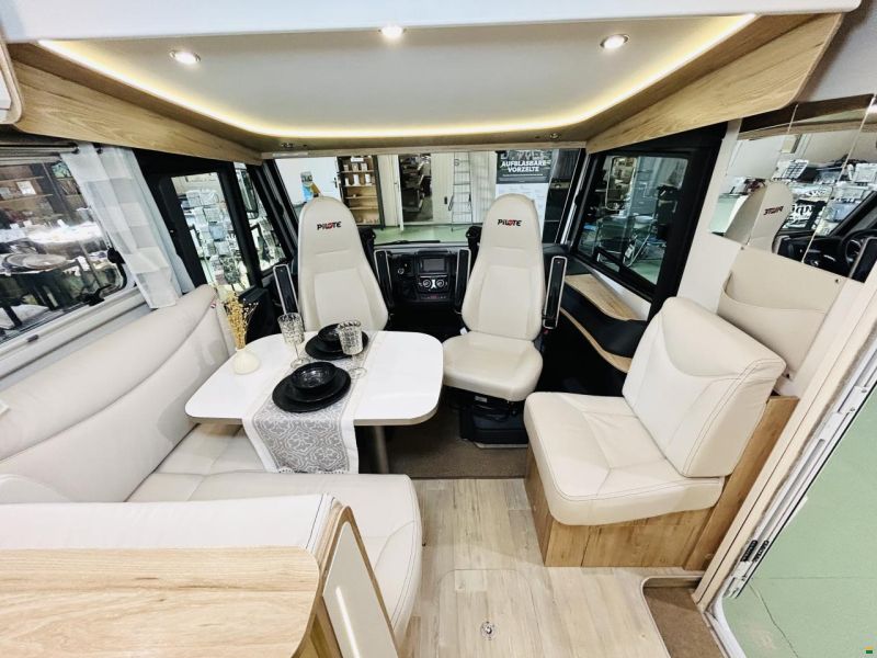 Pilote G700