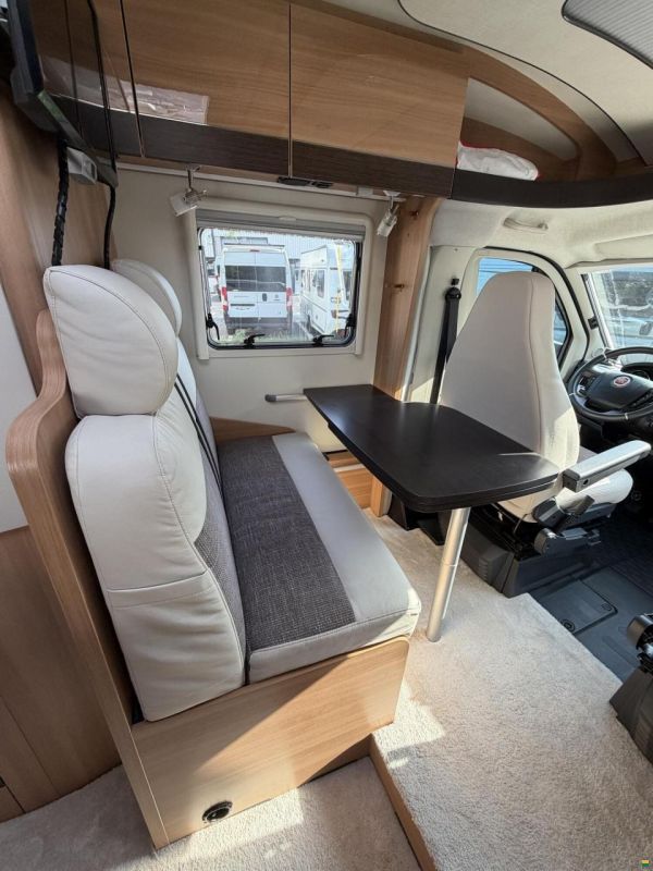 LMC Sonstige V646