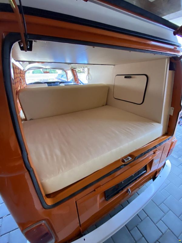 Volkswagen VW Bus T2 Westfalia
